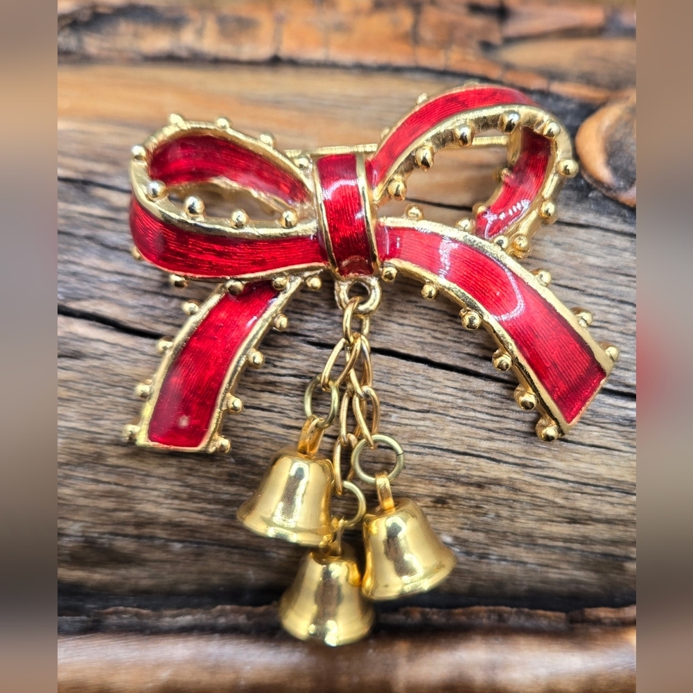 Bow Brooch Dangling Bells Gold Tone Red Guilloche Articulated EUC 2" X 1½"